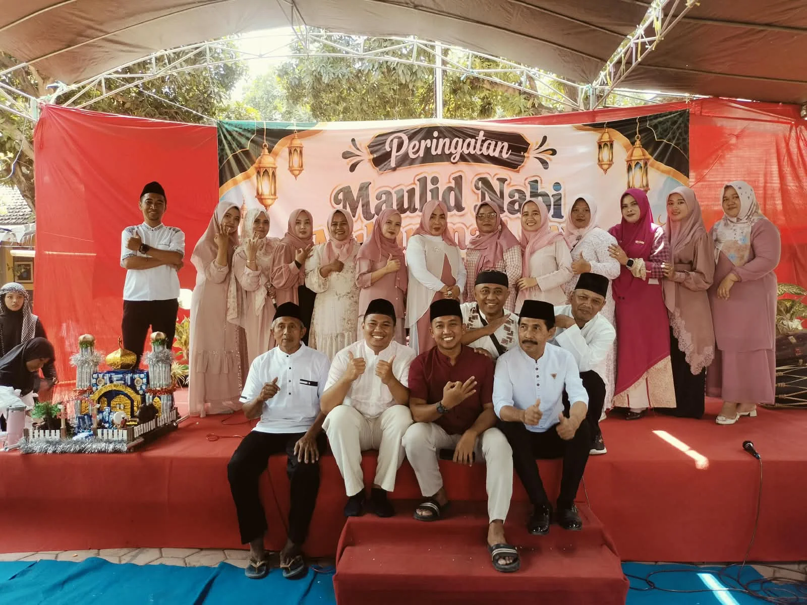 Meneladani Akhlak Rasulullah, SD Negeri 3 Dawuhan Peringati Maulid Nabi Muhammad SAW
